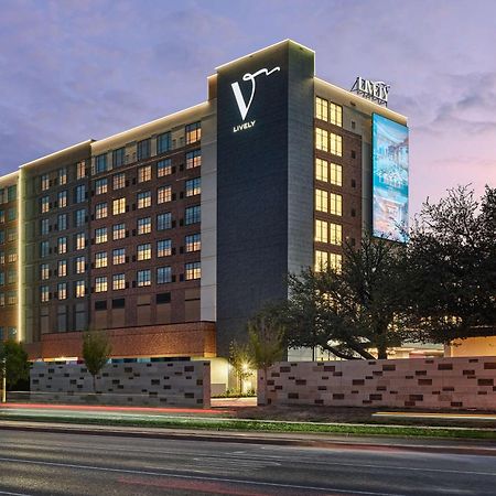 Lively Hotel On Oak Oklahoma City, Tapestry By Hilton Eksteriør billede