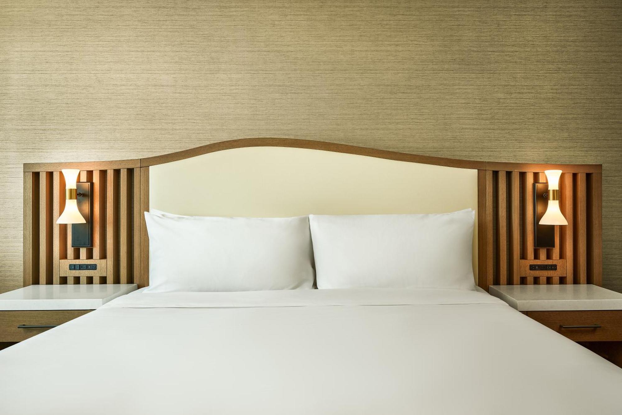 Lively Hotel On Oak Oklahoma City, Tapestry By Hilton Eksteriør billede