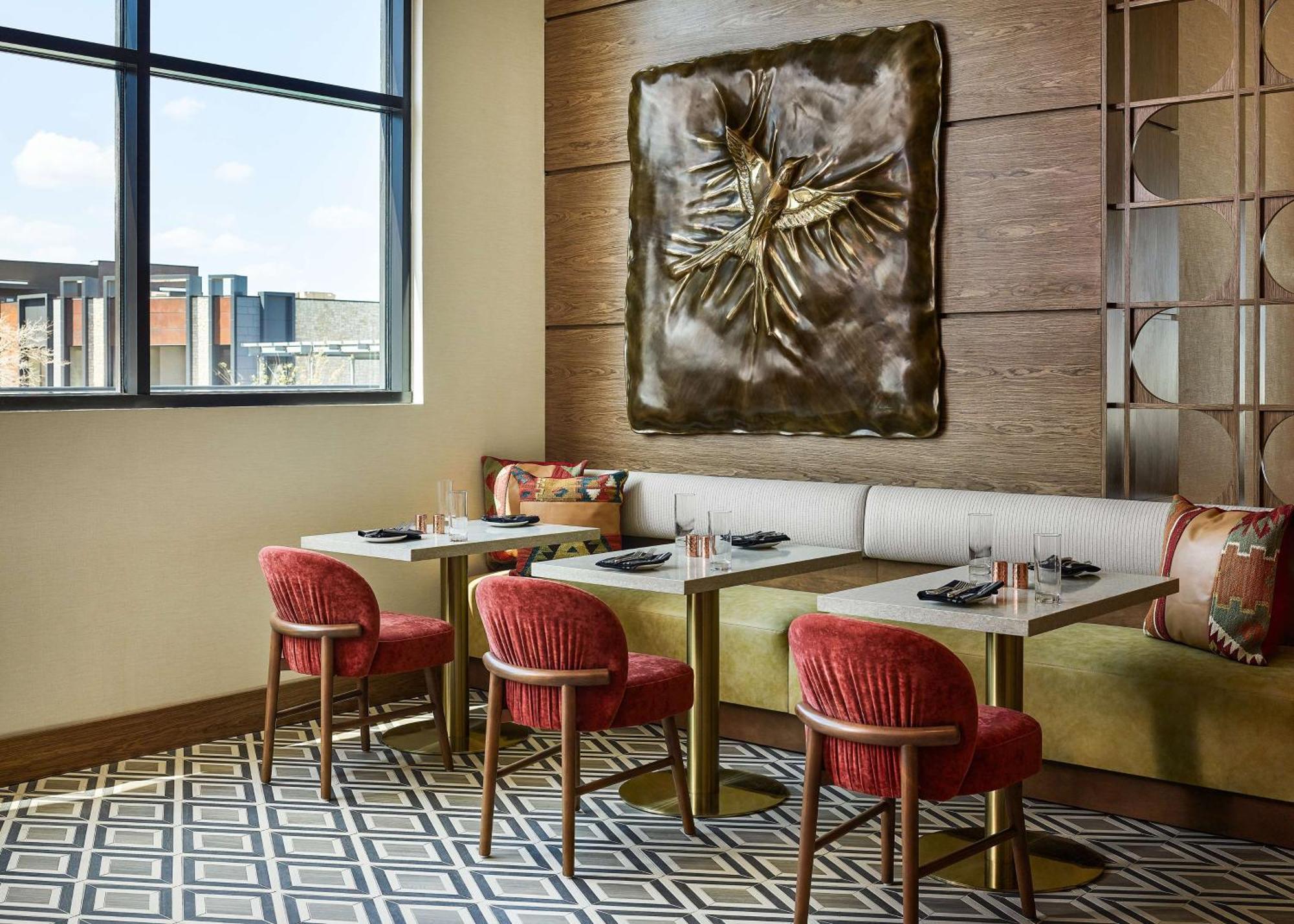 Lively Hotel On Oak Oklahoma City, Tapestry By Hilton Eksteriør billede
